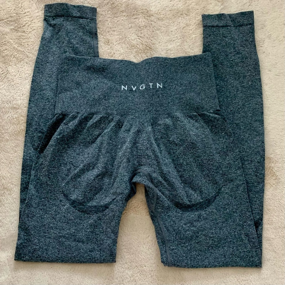 NVGTN Gray High-Waisted Leggings Seamless Design
